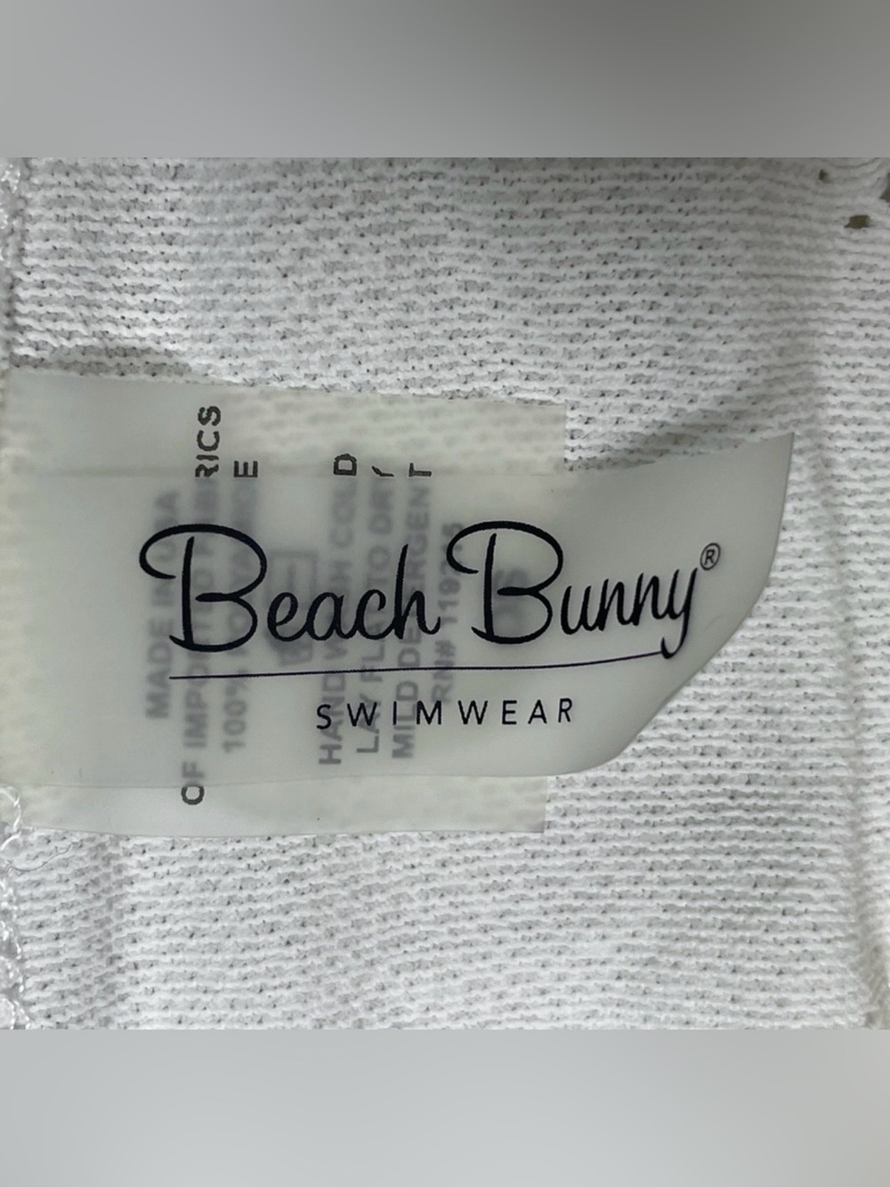 Beach Bunny Tie-Front top fringe summer
White one size - Picture 6 of 7